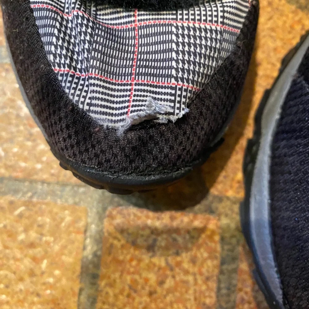 The North Face plaid snow boots size 5